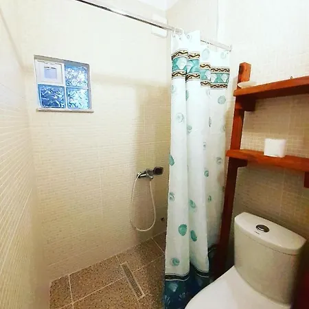At Pikotiko's - For Rent Guest house Korce