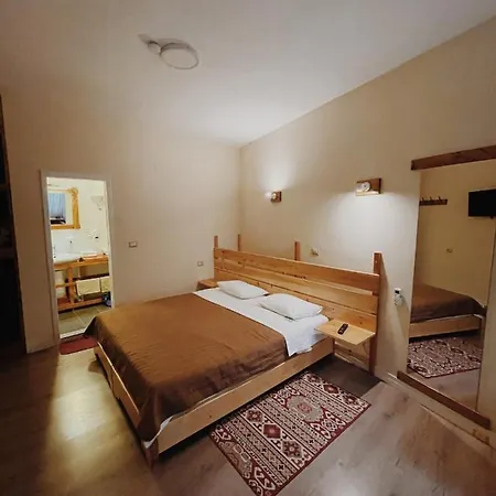 Guest house At Pikotiko's - For Rent Korce