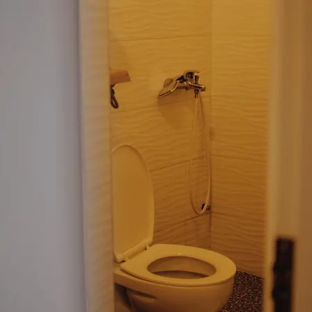 At Pikotiko's - For Rent Korce