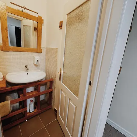 At Pikotiko's - For Rent * Korce