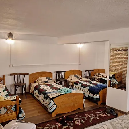 At Pikotiko's - For Rent Korce