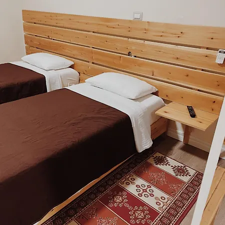 Pensión At Pikotiko's - For Rent Korce